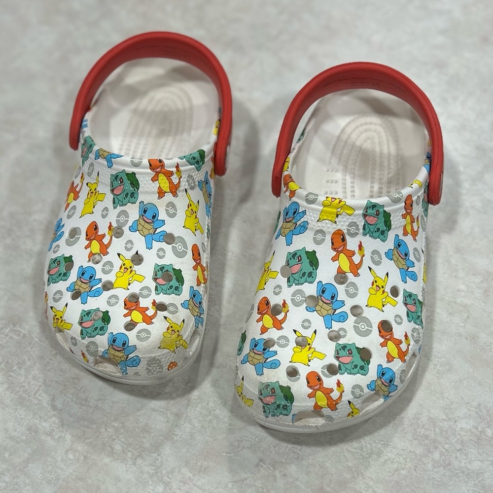 CROCS White Kids Clog with Multicolor Character Print and Red Heel Strap